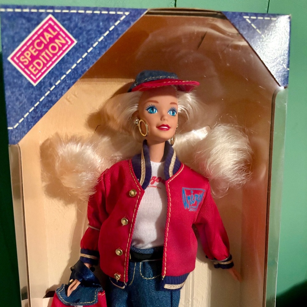 Vintage Mattel 1995 Arizona Jean Company Barbie Doll 15441 NIB Special Edition